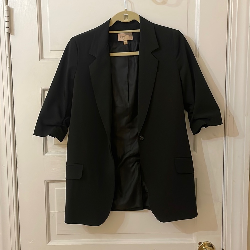 Elizabeth and James black blazer